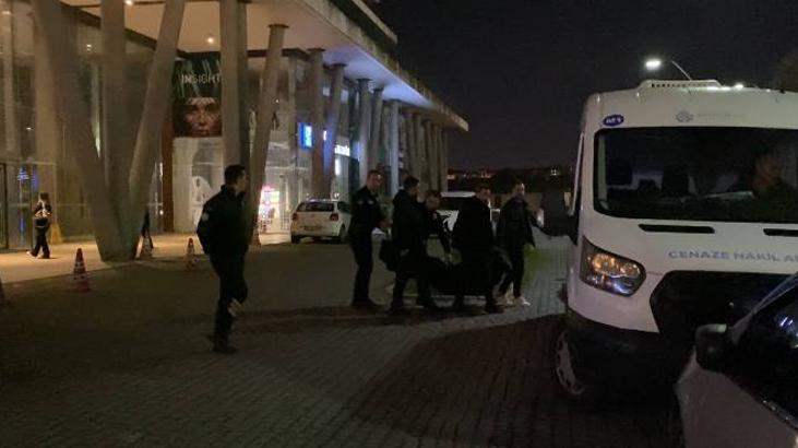 Zeytinburnu'nda Kan Donduran Olay: Baba Öz Kızını Öldürdü, Eski Eşini Yaraladı