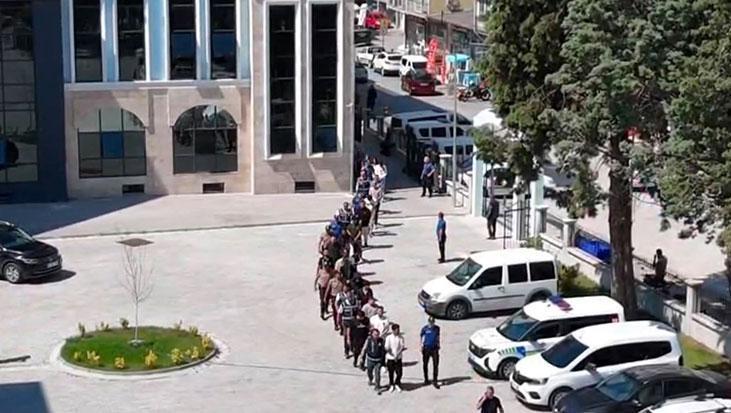 Gediz’de 28 Şüpheli Gözaltına Alındı