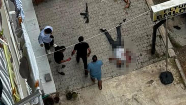 Akraba arasındaki tartışma silahlı çatışmaya dönüştü, 1 ölü 3 yaralı