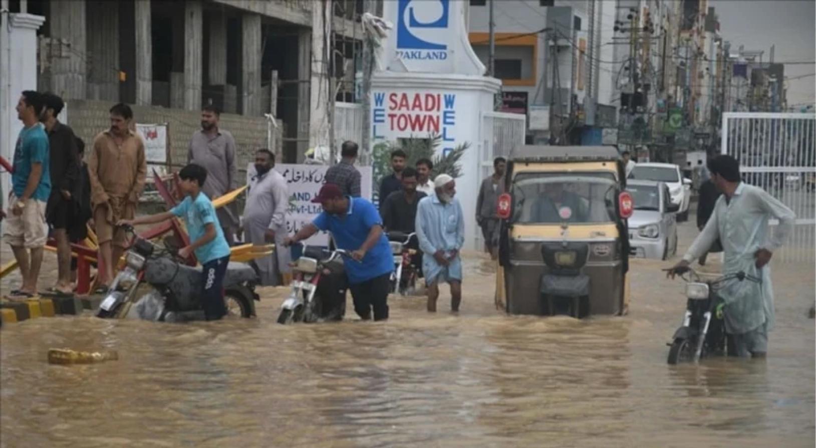 Pakistan’ın Khyber Pakhtunkhwa Eyaletinde Şiddetli Yağışlar 7 Can Aldı, 33 Yaralı Bıraktı