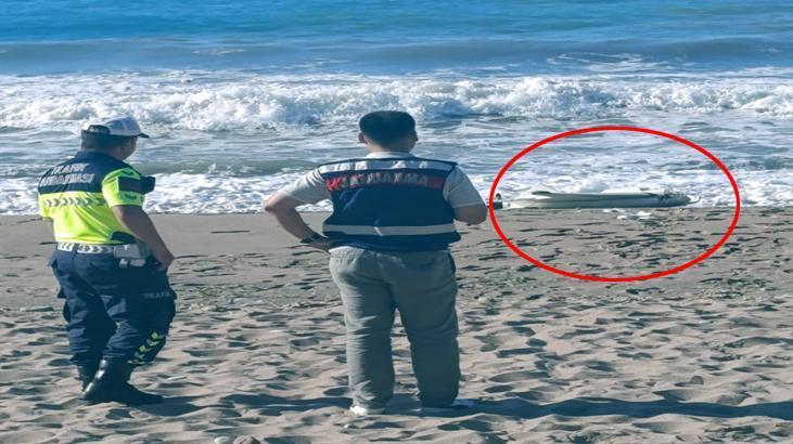 Bartın’ın Kurucaşile İlçesinde Sahile Vuran İHA’yı Vatandaşlar Derhal Yetkililere Bildirdi