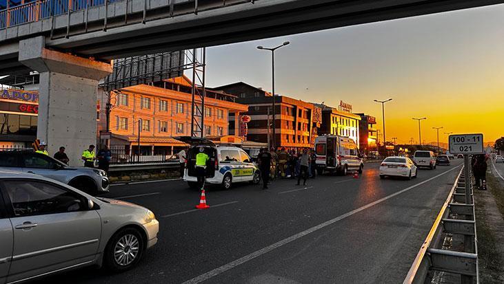Düzce’de Zincirleme Kaza: Motosiklet İki Aracın Arasında Kalmış